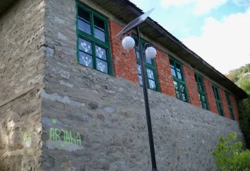 Școala Dobraia